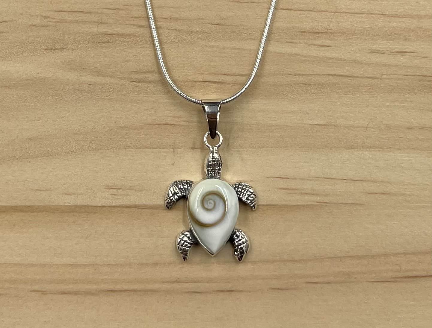 Pendentif Tortue Argent 925 Oeil de Ste Lucie