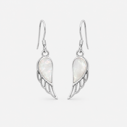 Boucles d'oreilles Aile d'Ange petit modèle en argent 925 et nacre naturelle sur fond gris clair
