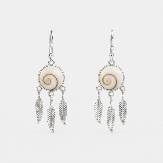 Boucles d'oreilles Attrape-Rêves en argent 925 et Œil de Sainte-Lucie naturel sur fond gris clair