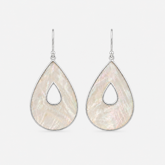 Boucles d'oreilles Goutte grand modèle en argent 925 et nacre naturelle sur fond gris clair