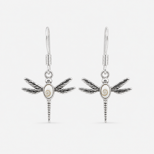 Boucles d'oreilles libellule en argent 925 et Œil de Sainte-Lucie naturel sur fond gris clair