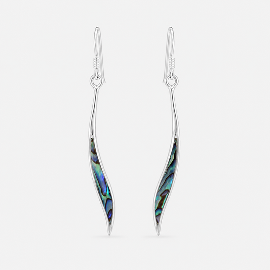 Boucles d'oreilles longues en argent 925 et abalone naturelle sur fond gris clair