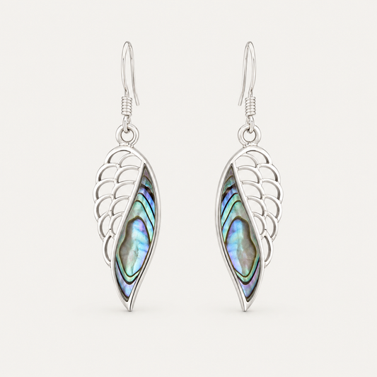 Boucles d'oreilles aile d'ange en argent 925 et abalone naturelle sur fond clair