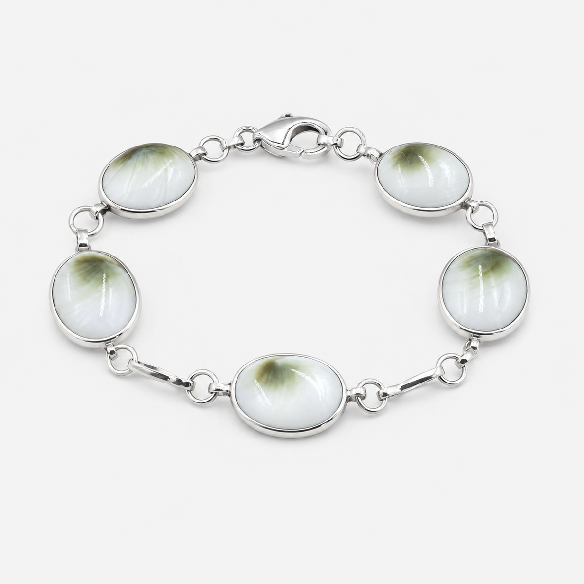 Verso du bracelet en argent 925 avec cinq Œils de Sainte-Lucie naturels