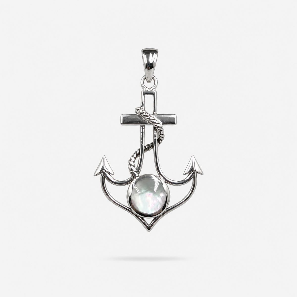 Pendentif ancre en argent 925 et nacre naturelle